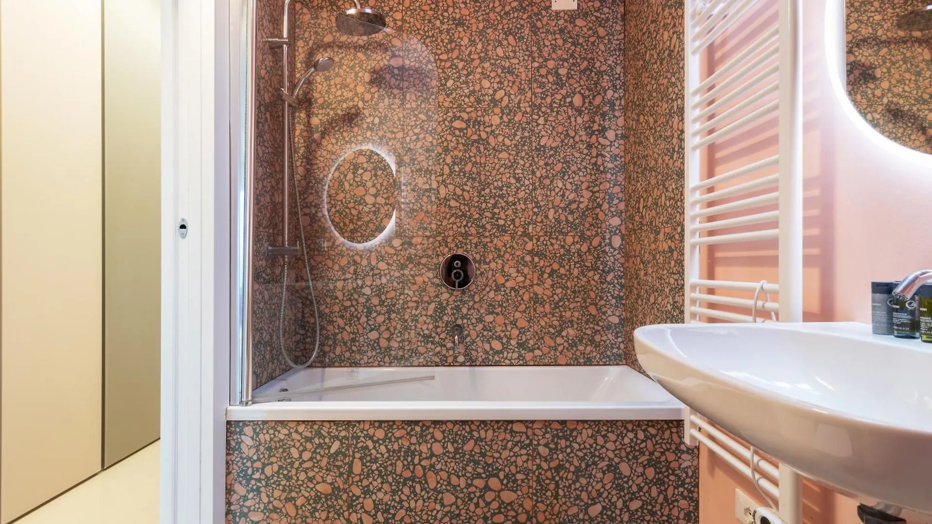 Bilocale Design Con Terrazza - De Angeli Apartment Milan